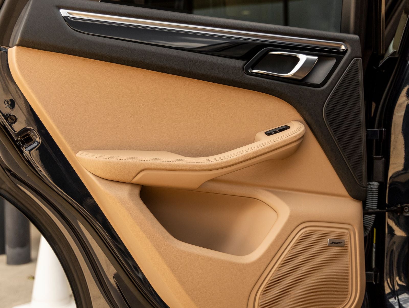 2021 Porsche Macan Macan