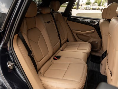 2021 Porsche Macan Macan
