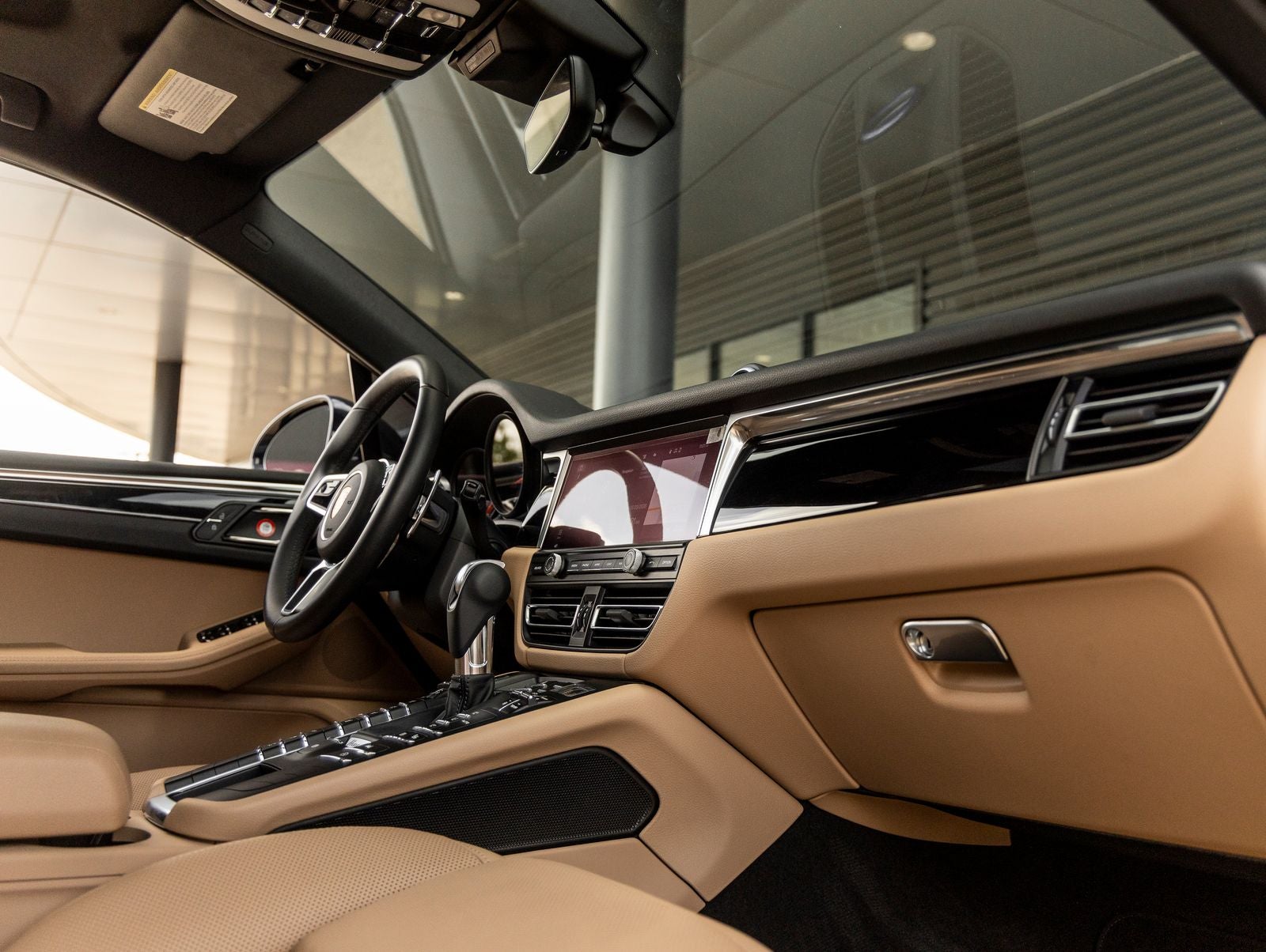2021 Porsche Macan Macan
