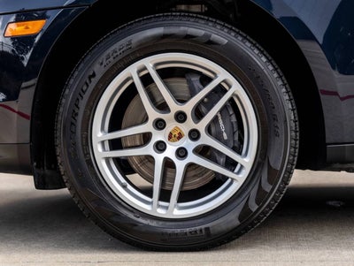 2021 Porsche Macan Macan