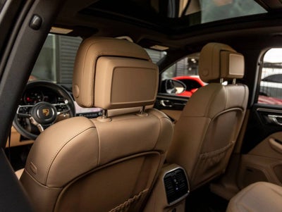 2021 Porsche Macan Macan