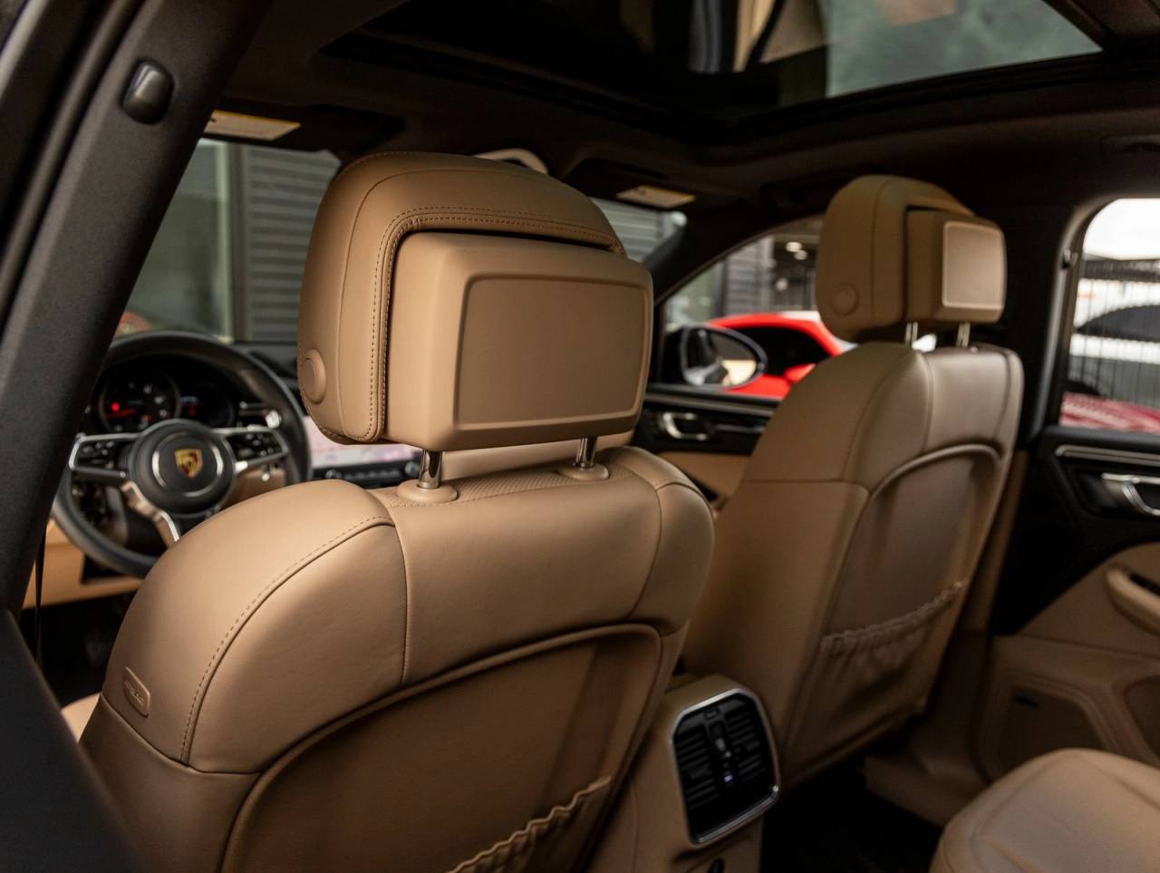 2021 Porsche Macan Macan