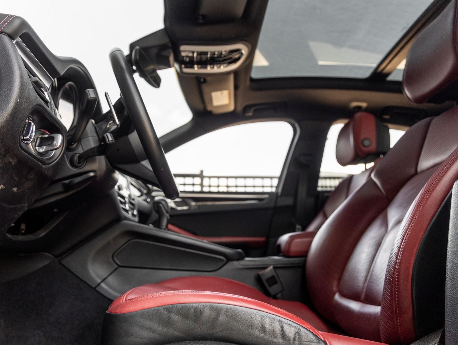 2023 Porsche Macan Macan (MY23)