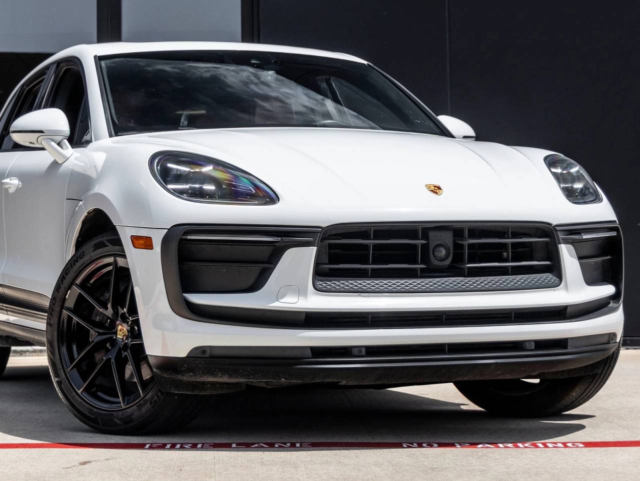 2023 Porsche Macan Macan (MY23)
