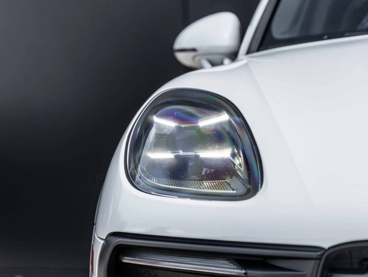 2023 Porsche Macan Macan (MY23)