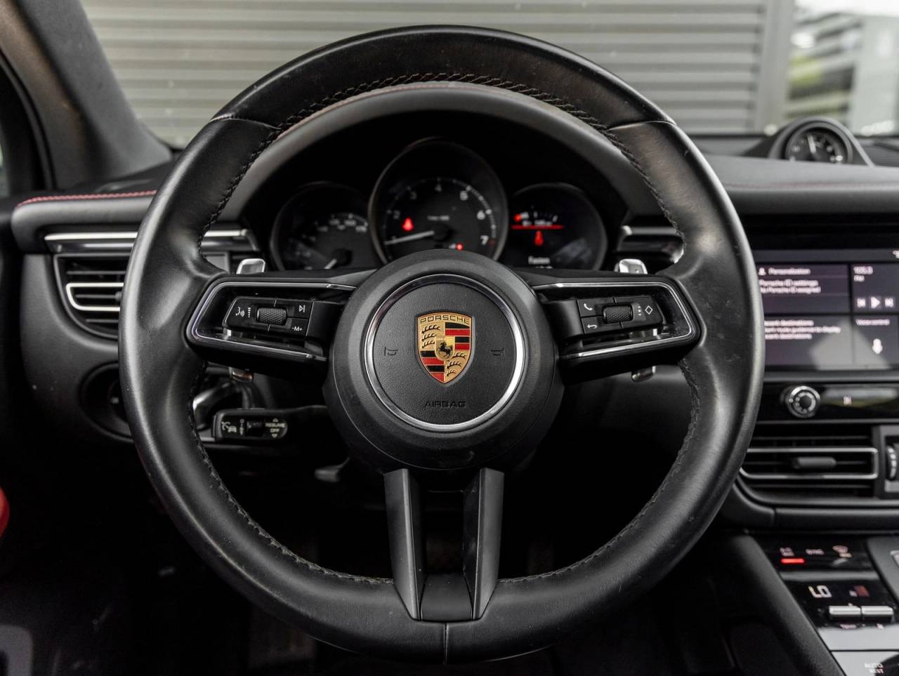 2023 Porsche Macan Macan (MY23)