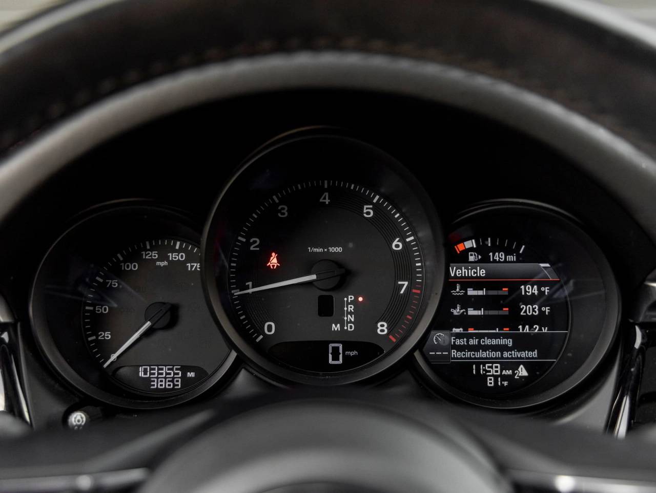 2023 Porsche Macan Macan (MY23)