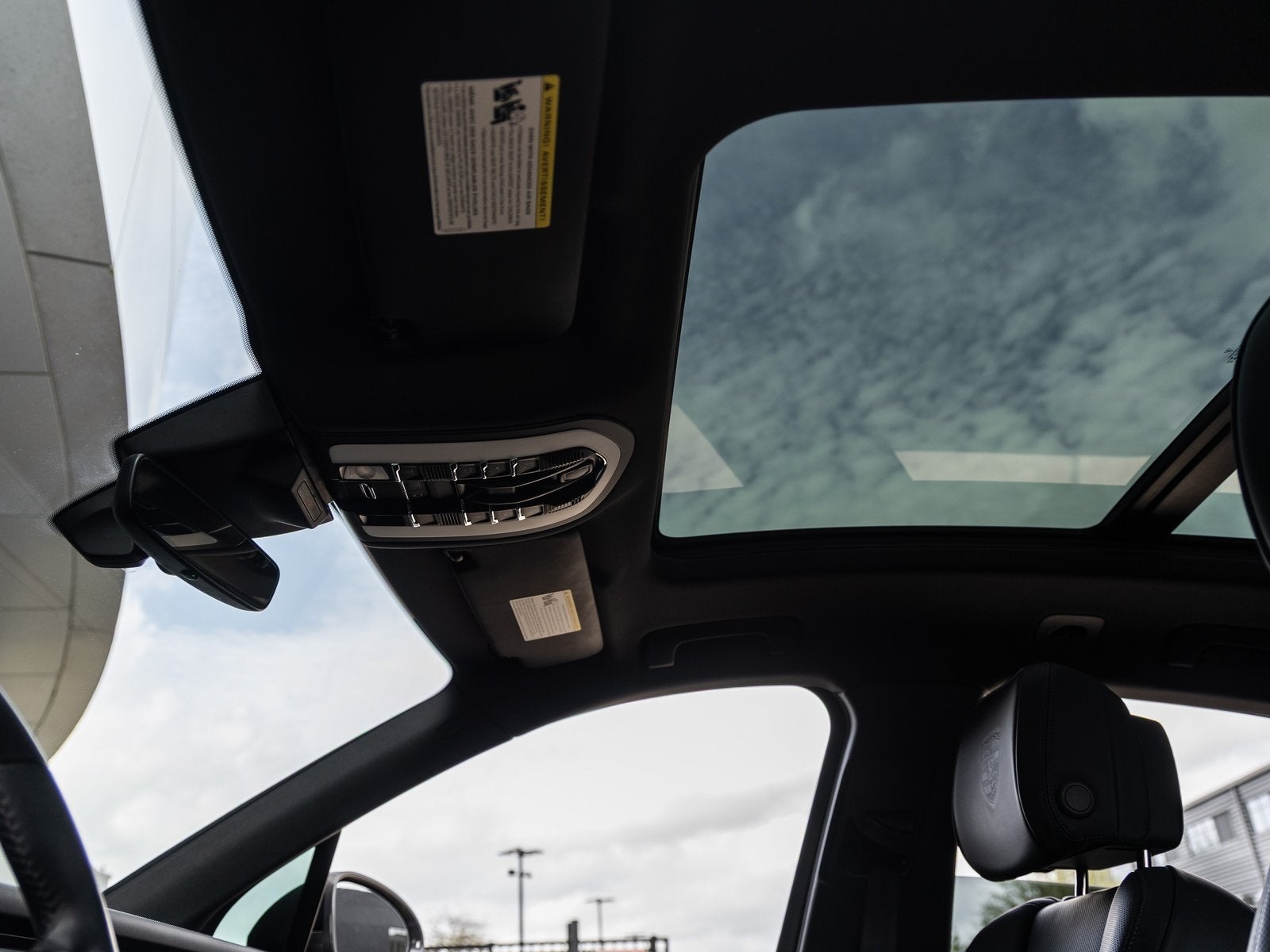 2023 Porsche Macan Macan T (MY23)