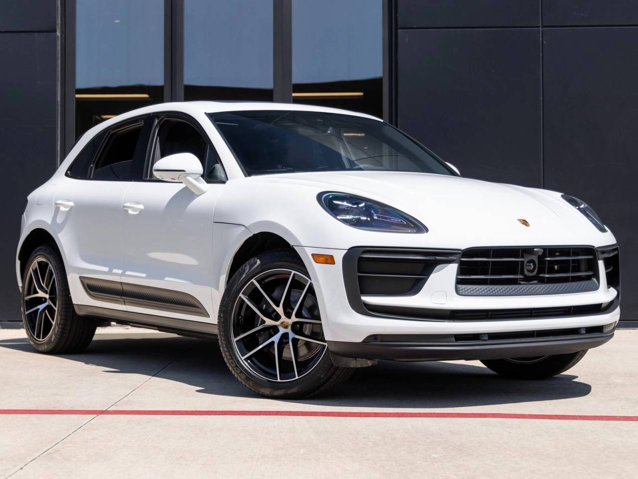 2026 Porsche Macan Macan