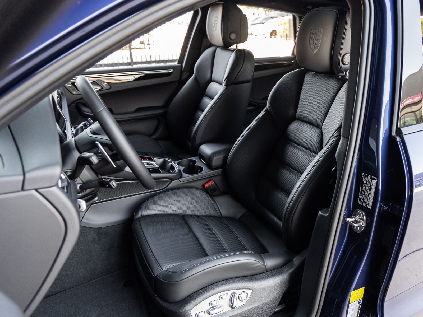 2026 Porsche Macan AWD