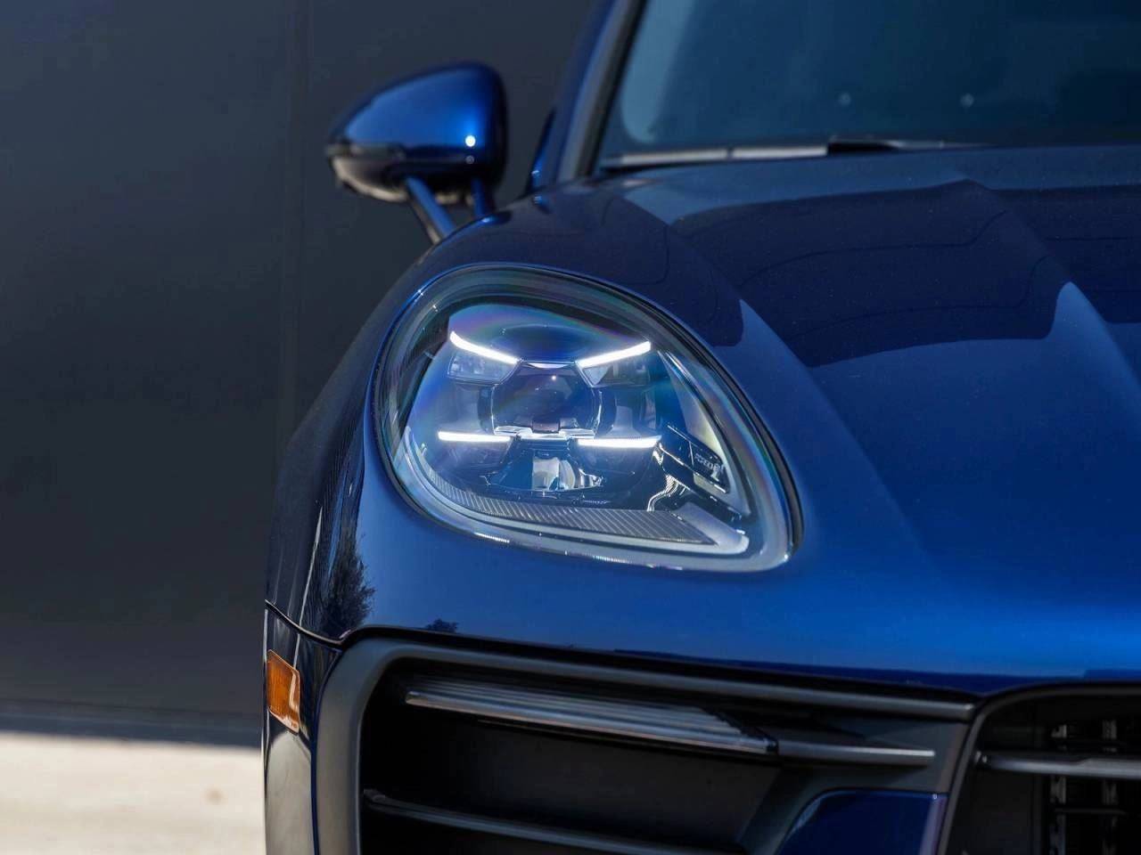 2026 Porsche Macan AWD