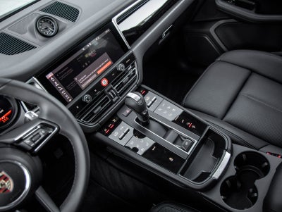 2026 Porsche Macan Macan