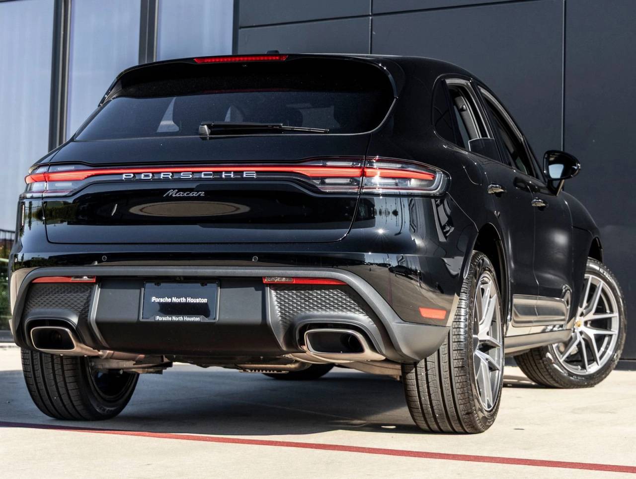 2026 Porsche Macan Macan