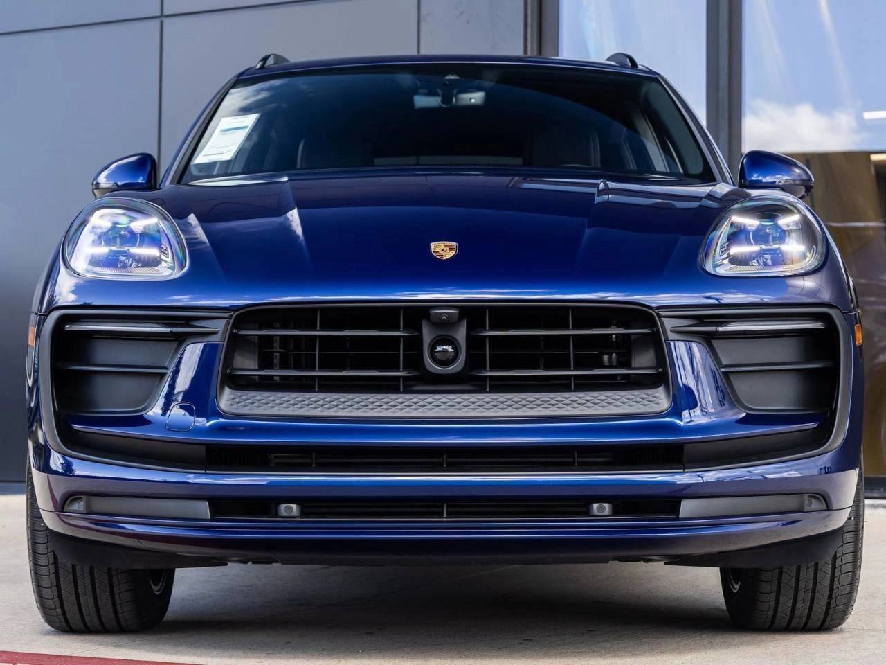 2026 Porsche Macan Macan