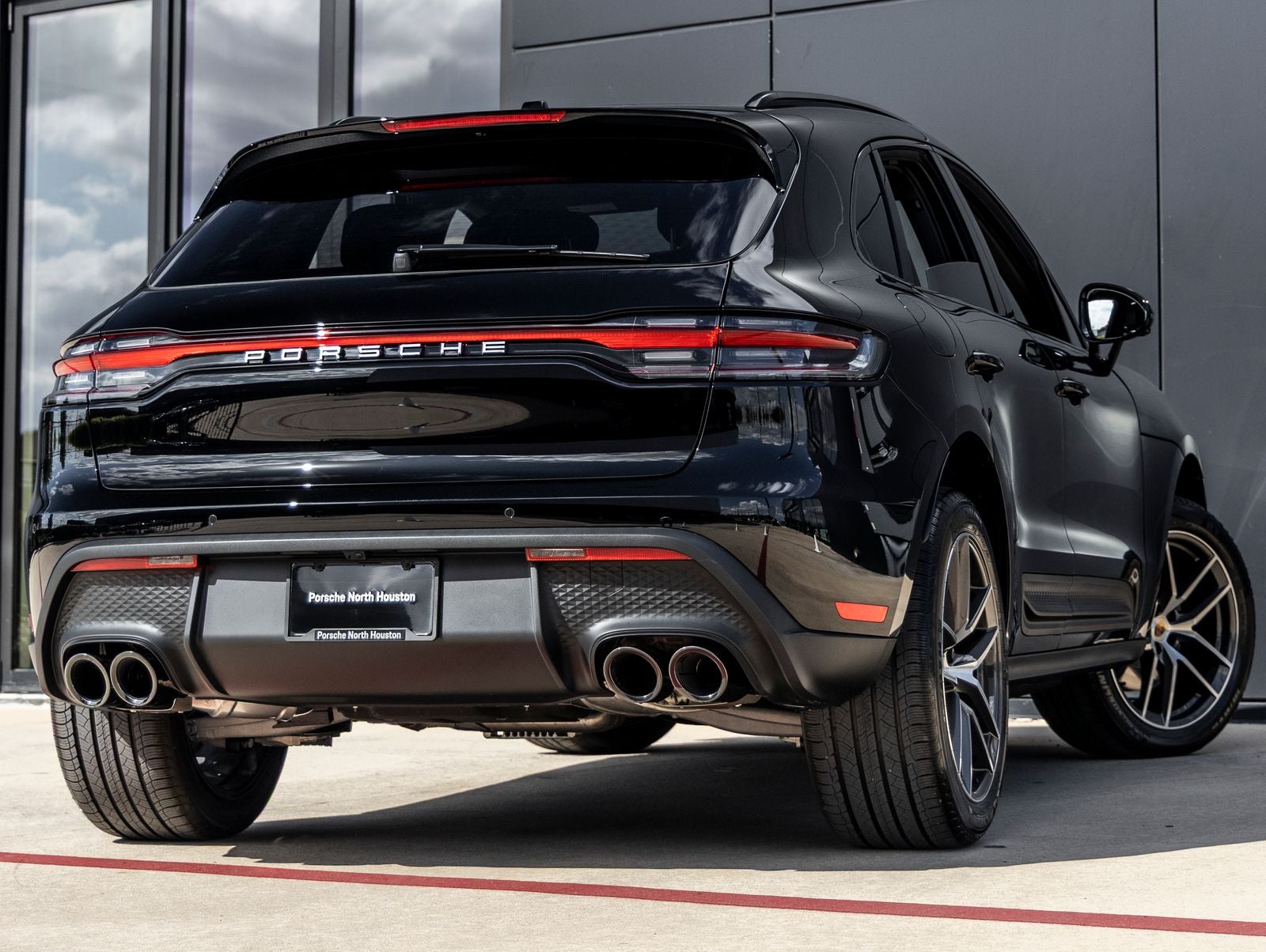 2026 Porsche Macan AWD