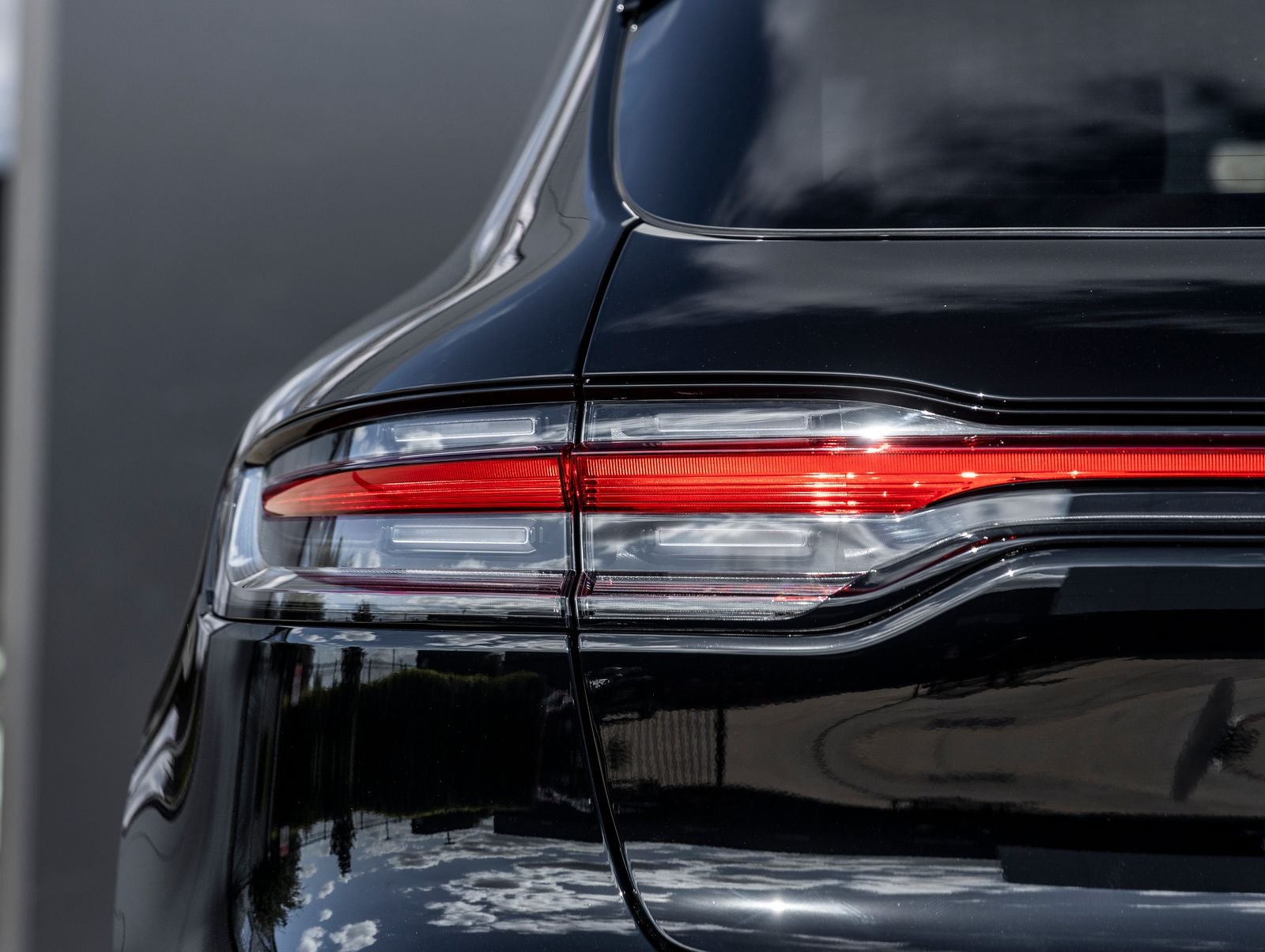 2026 Porsche Macan AWD