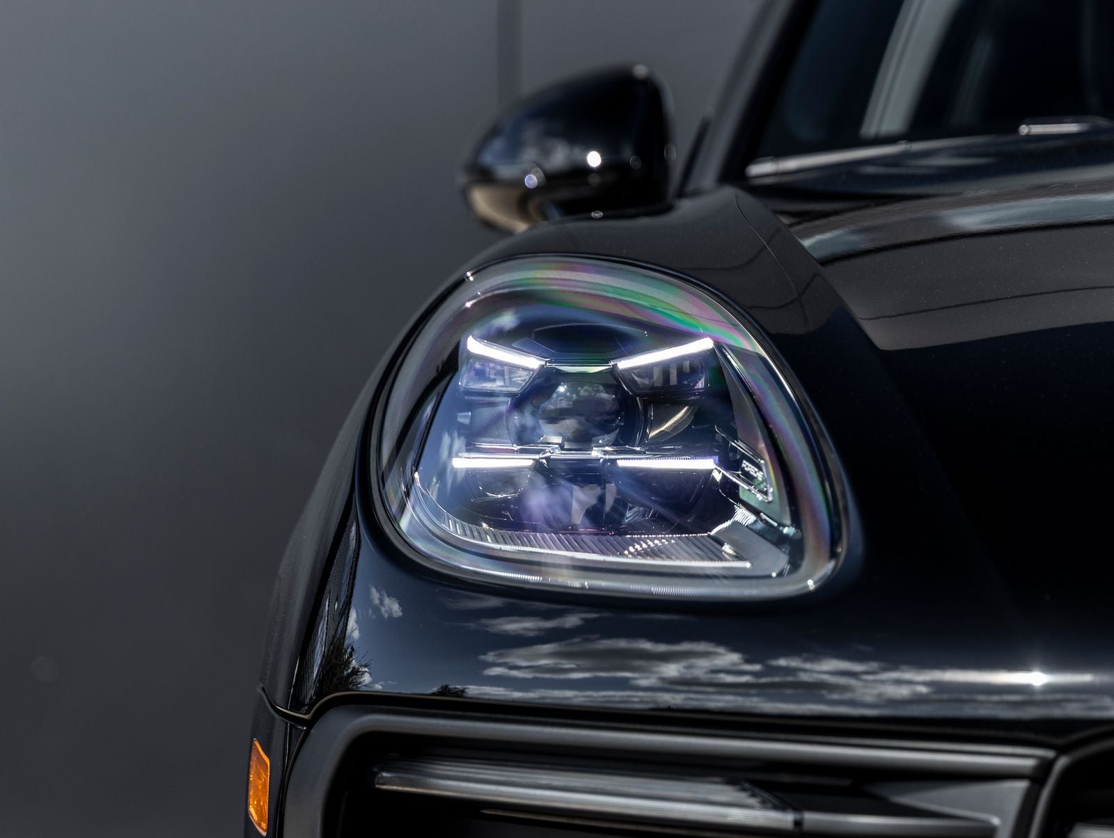 2026 Porsche Macan AWD