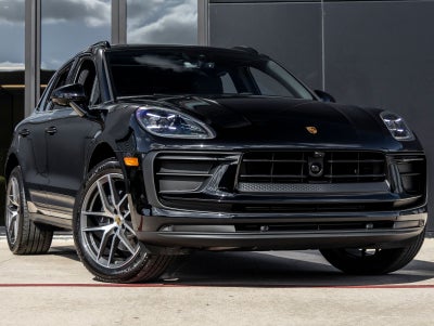 2026 Porsche Macan AWD