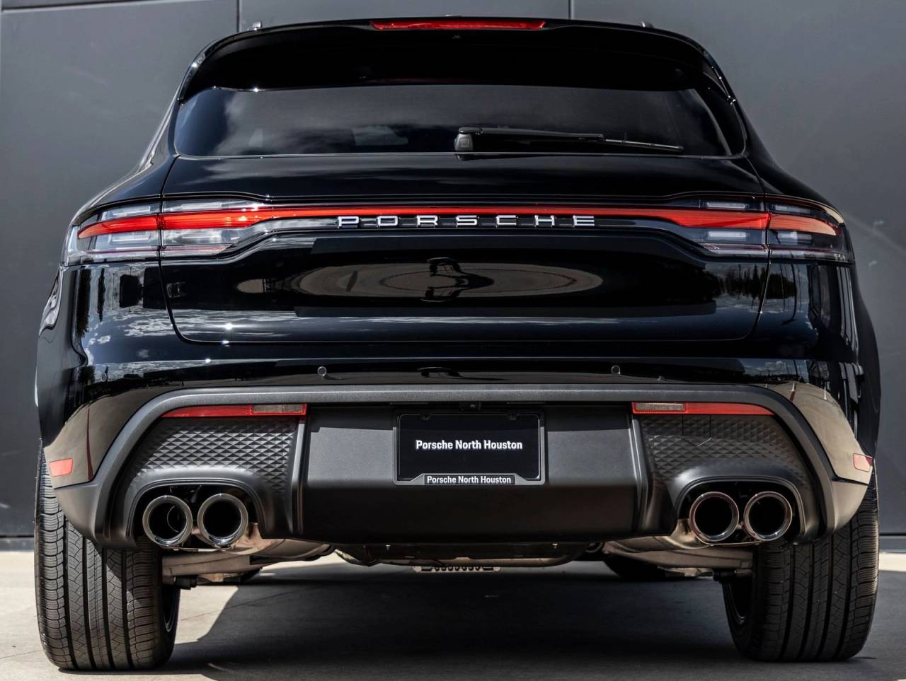 2026 Porsche Macan AWD