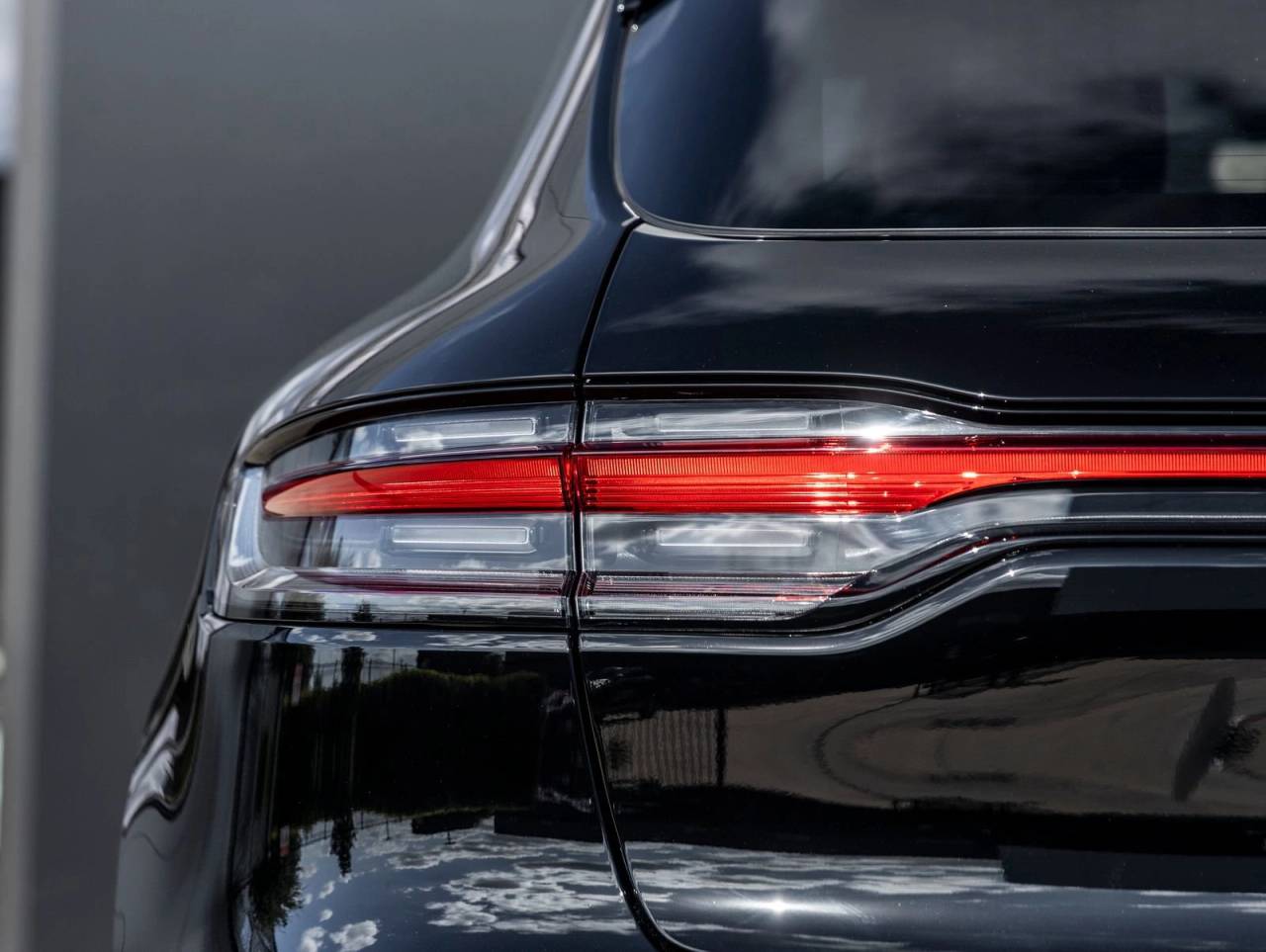 2026 Porsche Macan AWD