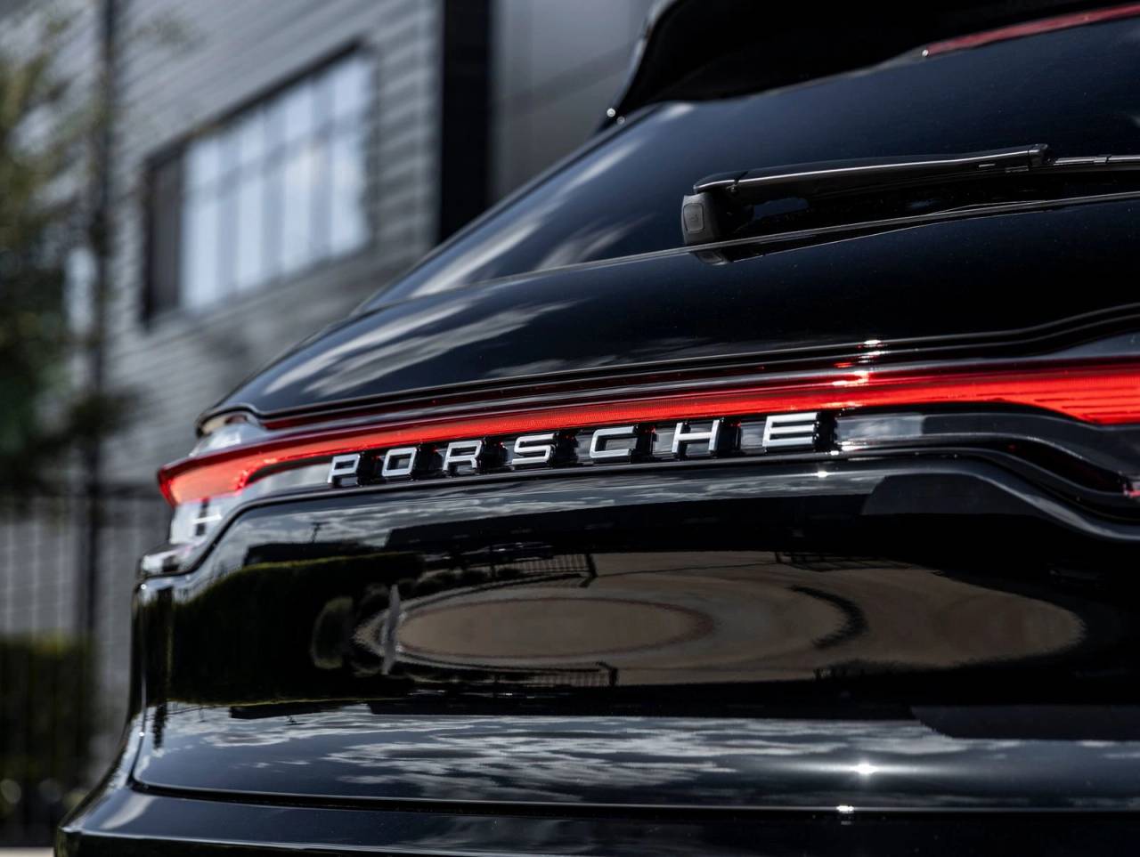 2026 Porsche Macan AWD