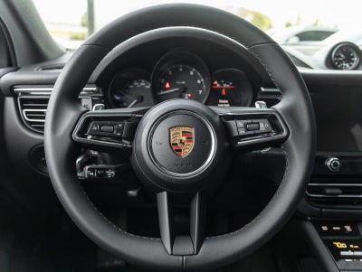 2026 Porsche Macan AWD