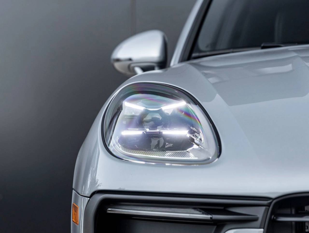 2026 Porsche Macan AWD