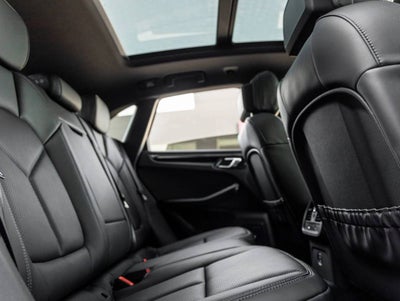 2026 Porsche Macan AWD