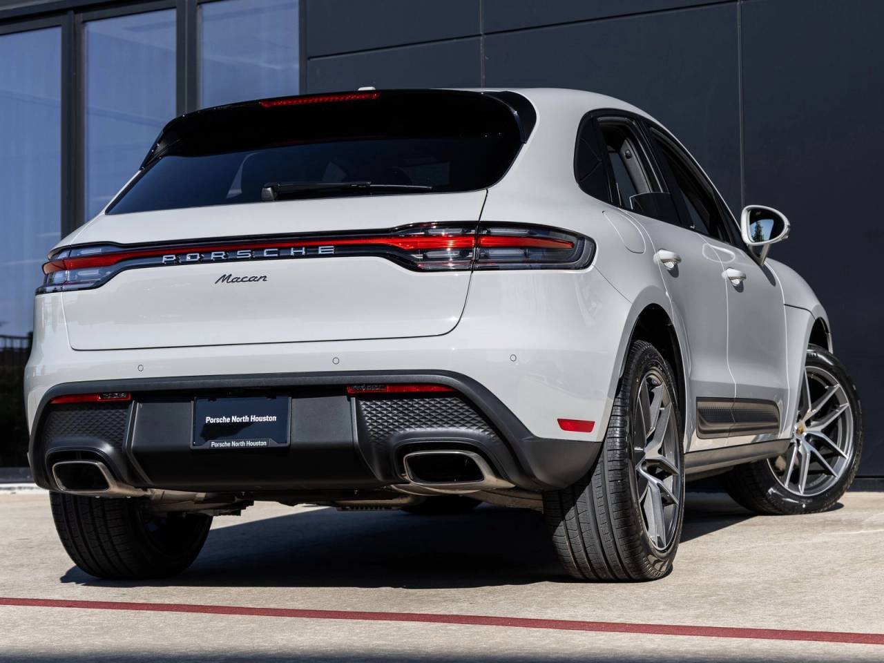 2026 Porsche Macan Macan