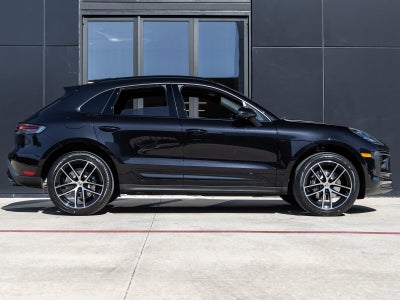 2026 Porsche Macan Macan