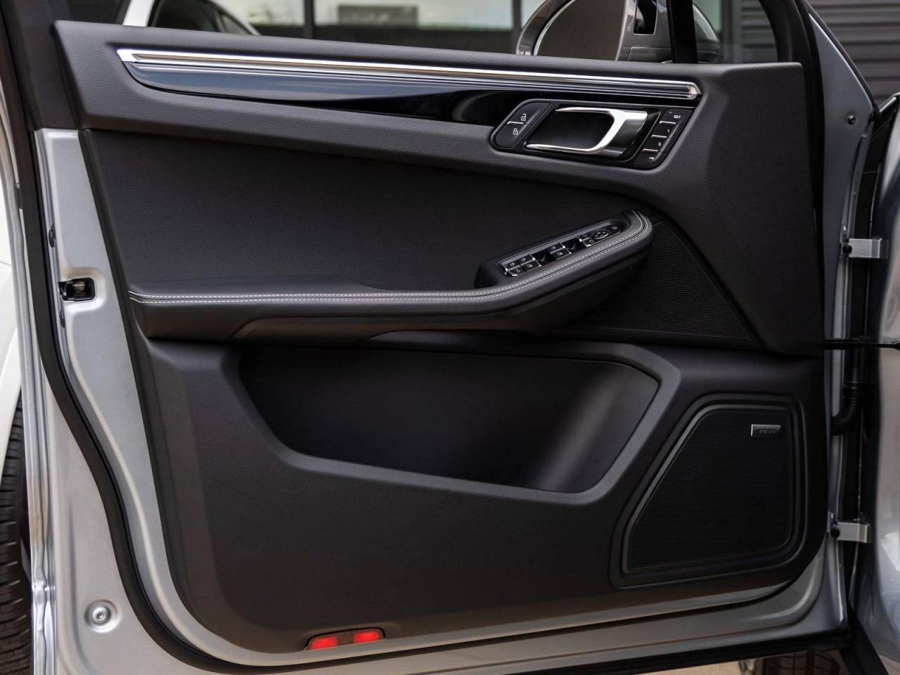 2026 Porsche Macan Macan T