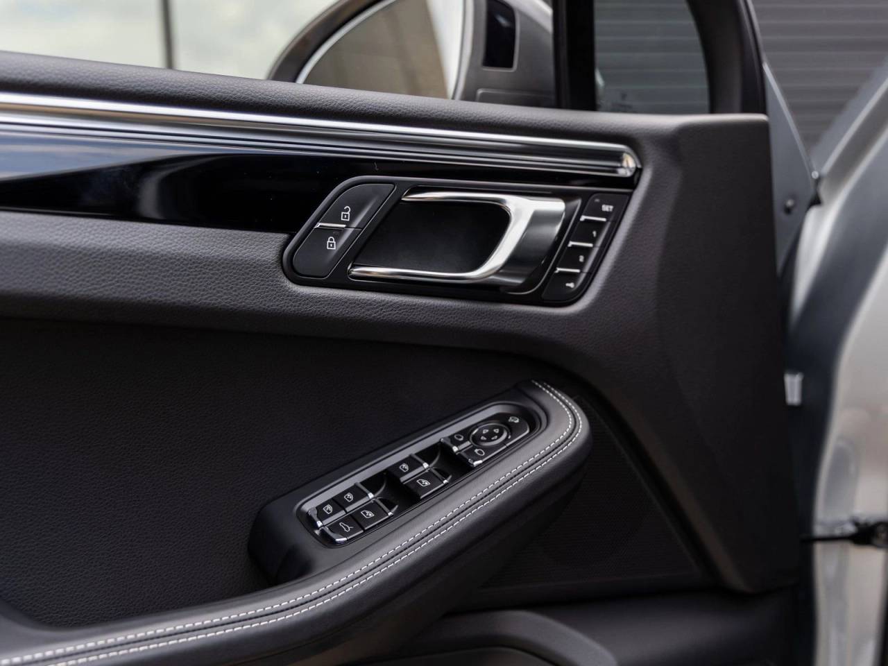 2026 Porsche Macan Macan T