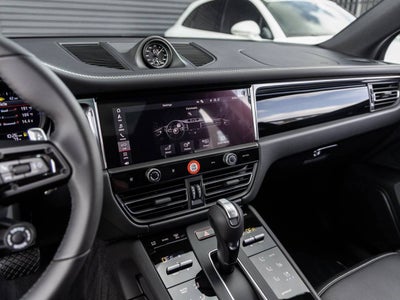 2026 Porsche Macan Macan T