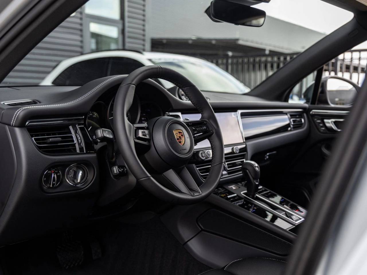 2026 Porsche Macan Macan T