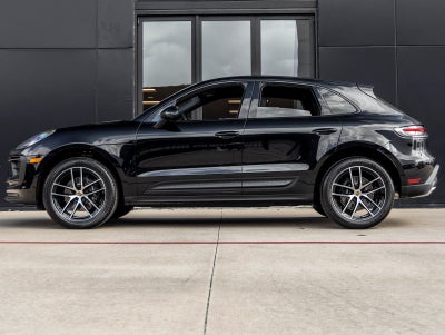 2026 Porsche Macan Macan