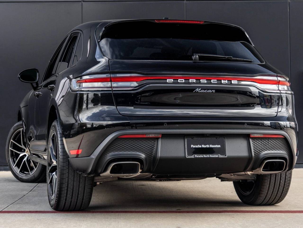 2026 Porsche Macan Macan