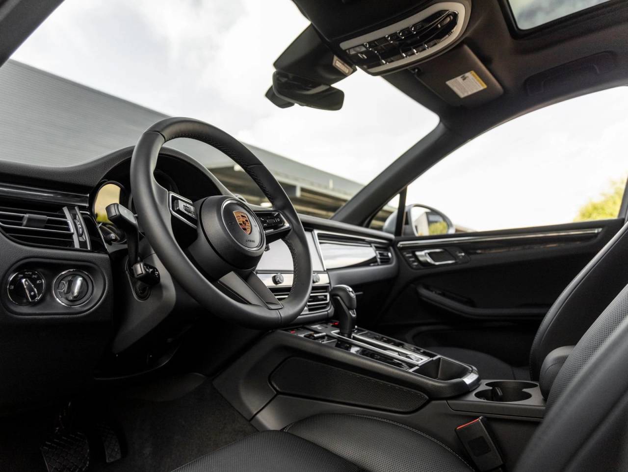 2026 Porsche Macan Macan
