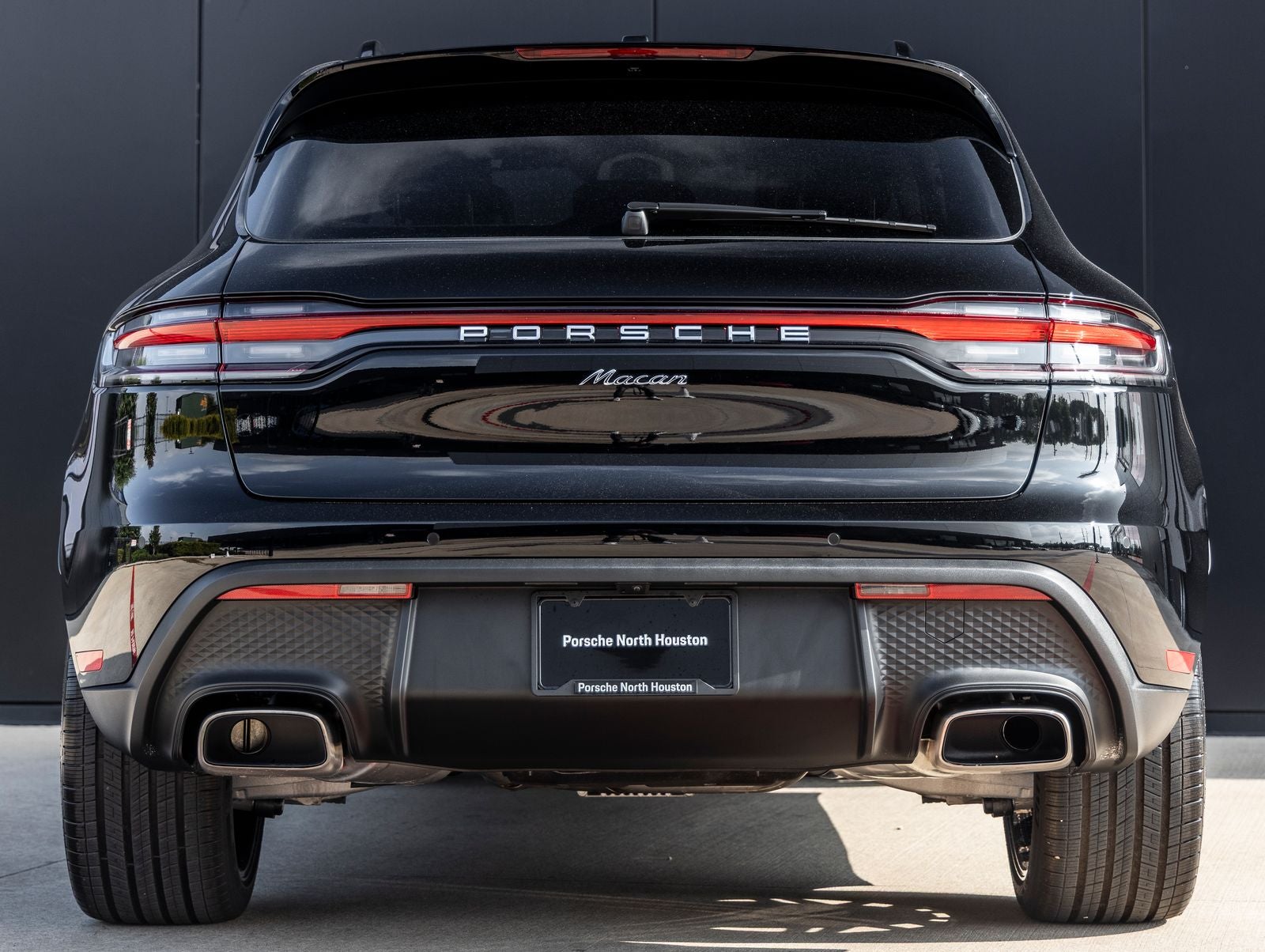 2026 Porsche Macan AWD