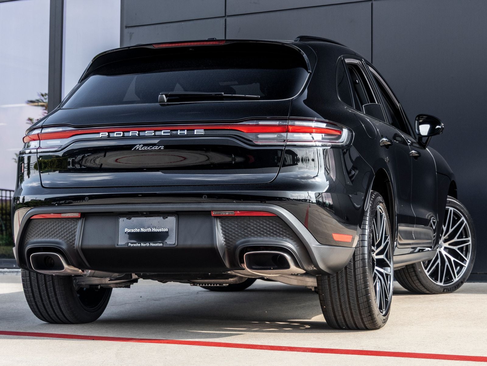 2026 Porsche Macan AWD