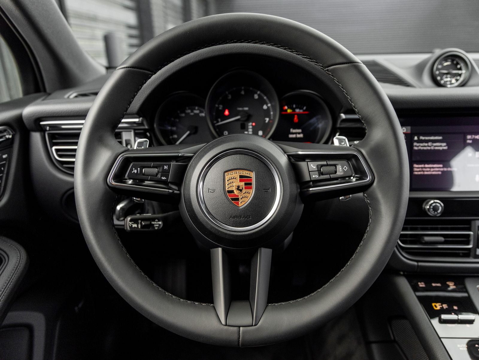 2026 Porsche Macan AWD