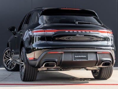 2026 Porsche Macan AWD