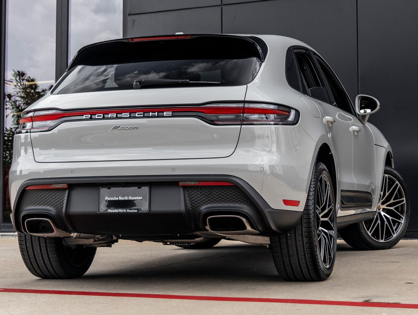 2026 Porsche Macan Macan