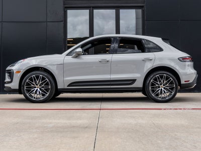 2026 Porsche Macan Macan