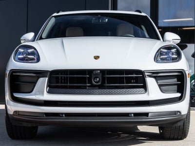 2026 Porsche Macan Macan