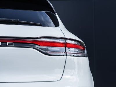 2026 Porsche Macan Macan