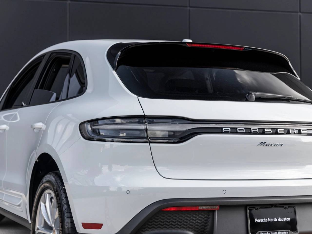 2026 Porsche Macan Macan