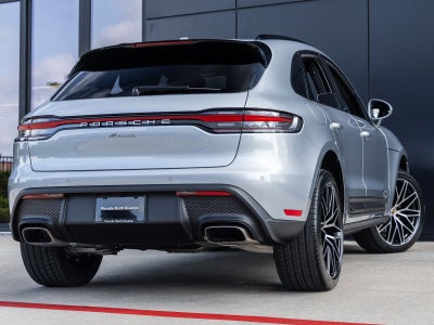 2026 Porsche Macan Macan