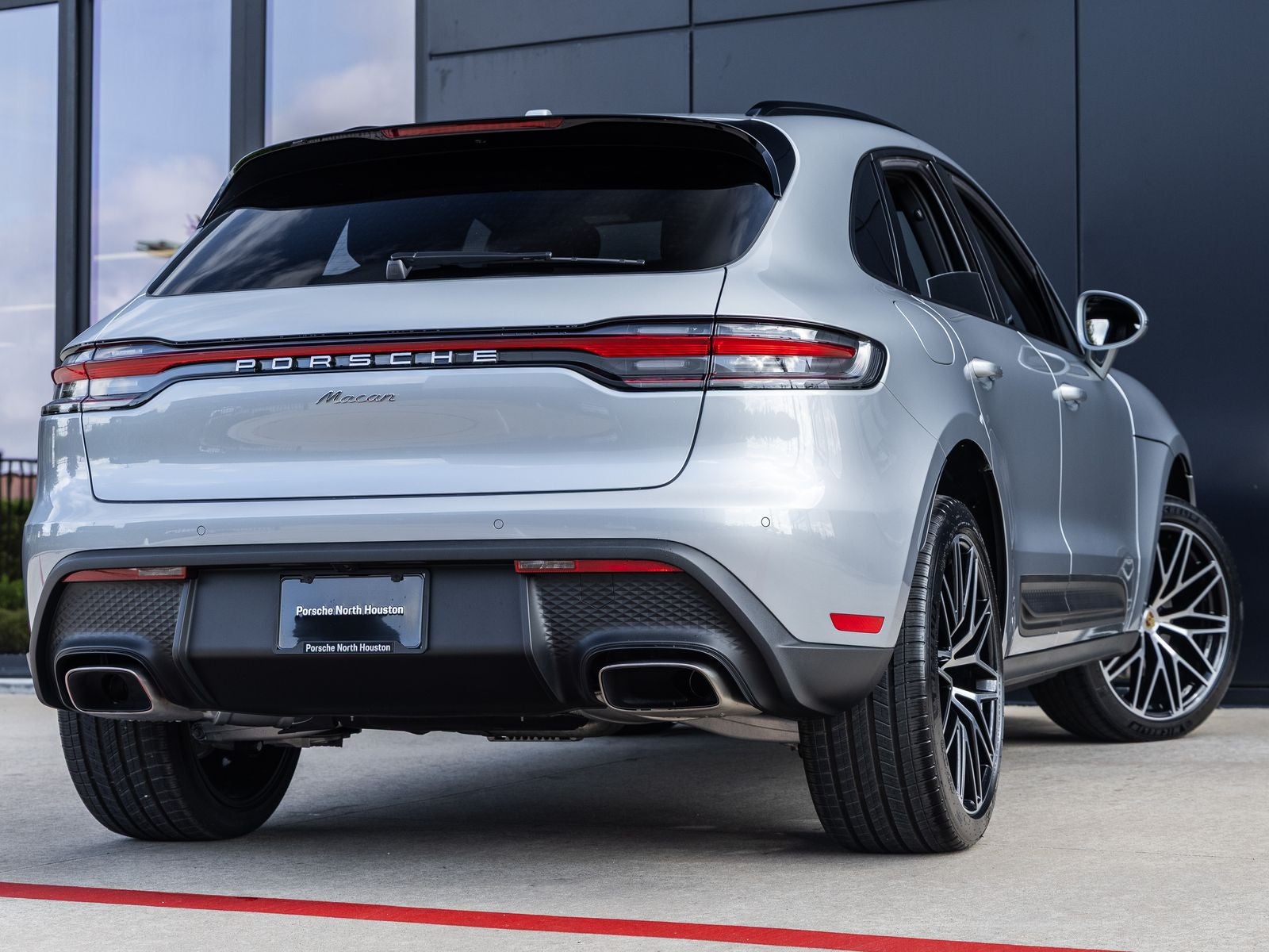 2026 Porsche Macan Macan