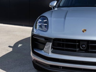 2026 Porsche Macan Macan
