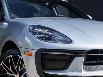 2026 Porsche Macan Macan